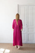 Cargar imagen en el visor de la galería, Juliana Pink Dress

