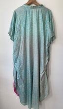 Load image into Gallery viewer, Vintage Oversize Silk Dress
