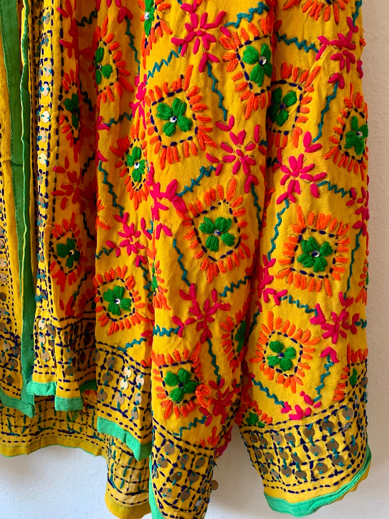 Short Pulkari Kimono