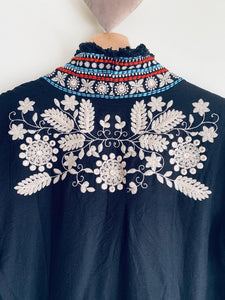Embroidered Jacket - Sanjanaandme 