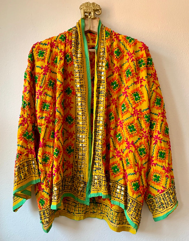 Short Pulkari Kimono