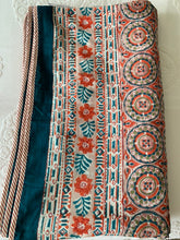 Cargar imagen en el visor de la galería, Block Printed Cotton Dohar Comforter - Sanjanaandme 
