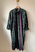 Cargar imagen en el visor de la galería, Banjara vintage long coat
