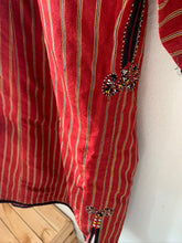 Charger l&#39;image dans la galerie, Vintage Turkish Red Coat
