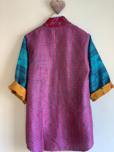 Charger l&#39;image dans la galerie, Kimono Vintage Silk Kantha Jacket - Sanjanaandme 
