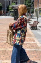 Carica l&#39;immagine nel visualizzatore di Gallery, Ikat Kimono Jacket
