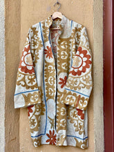 Carica l&#39;immagine nel visualizzatore di Gallery, Vintage Suzani Jacket
