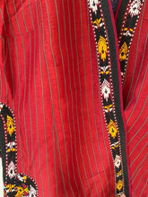 Cargar imagen en el visor de la galería, Vintage Turkish Red Coat
