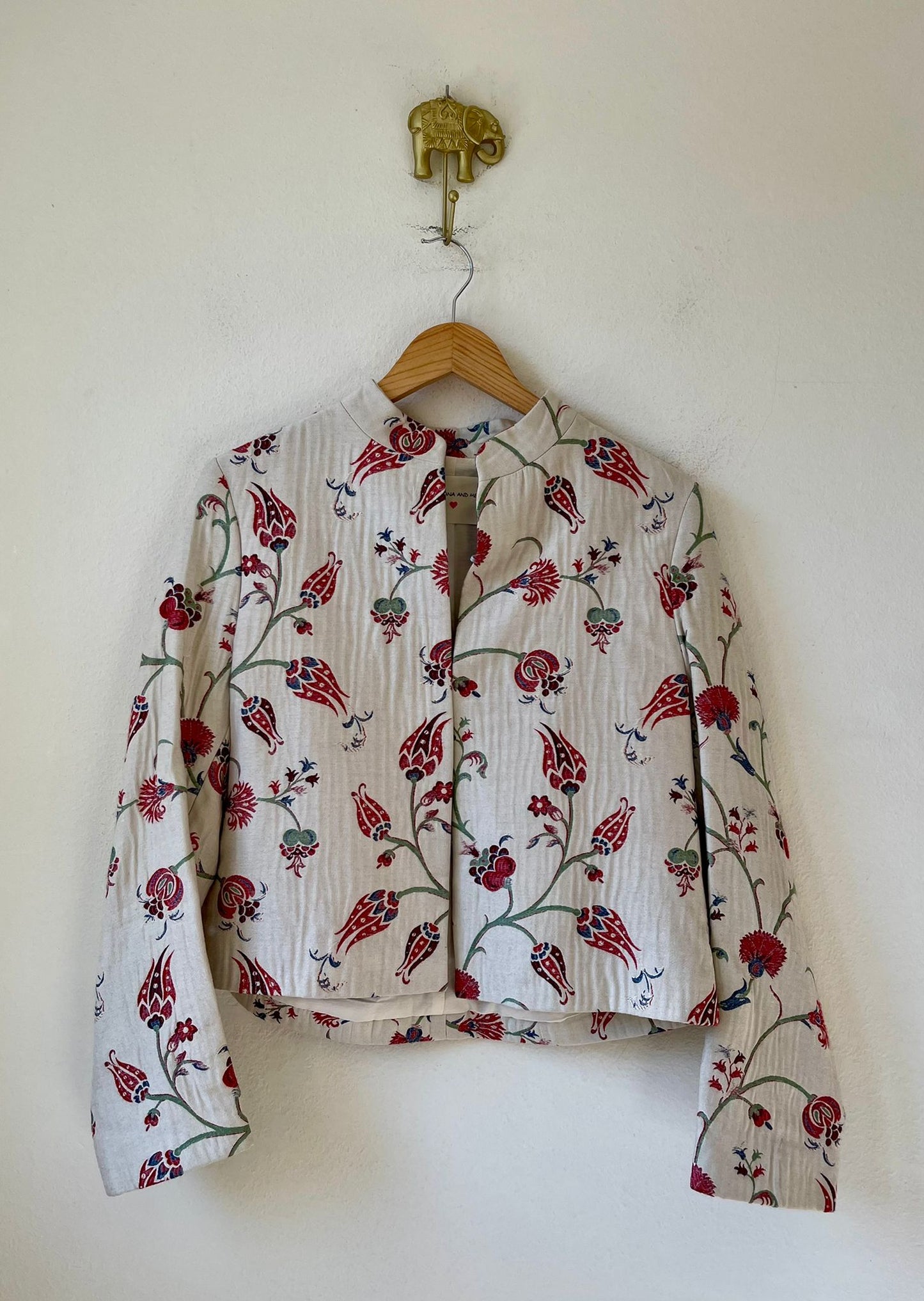 White tulips short jacket