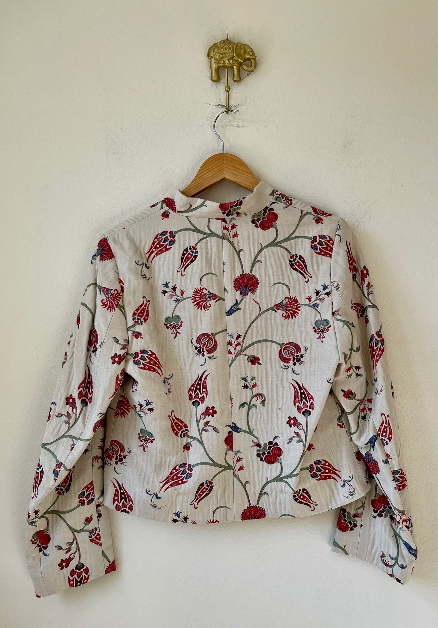 White tulips short jacket