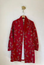 Load image into Gallery viewer, Red tulips long jacket
