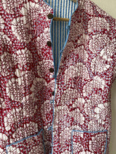 Load image into Gallery viewer, Block Print Quilted Reversible Jacket
