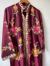 Charger l&#39;image dans la galerie, Silk Hand Embroidered Jacket
