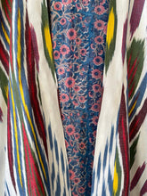 Cargar imagen en el visor de la galería, Ikat Kimono

