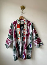 Charger l&#39;image dans la galerie, kimono Suzani + ikat
