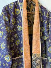 Load image into Gallery viewer, Vintage reversible kimono
