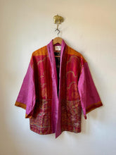 Load image into Gallery viewer, Reversible kimono old kantha silk
