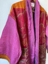 Load image into Gallery viewer, Reversible kimono old kantha silk
