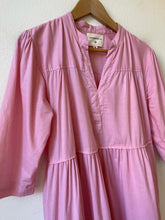 Carica l&#39;immagine nel visualizzatore di Gallery, Indira Plain Pink Dress
