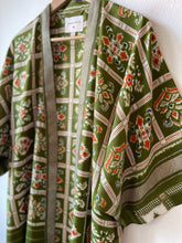 Load image into Gallery viewer, Long Silk Kimono
