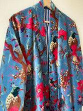 Cargar imagen en el visor de la galería, Velvet Kimono Short
