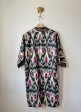 Load image into Gallery viewer, Ikat Reversible Jacket
