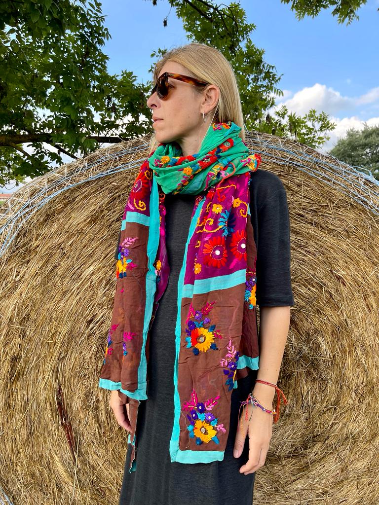 Shawl embroidered