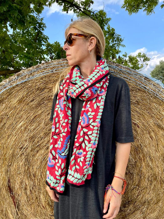 Shawl embroidered