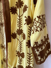 Load image into Gallery viewer, Silk embroidery velvet kimono
