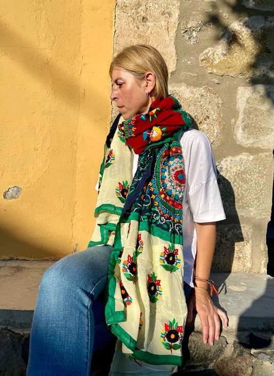 Shawl embroidered