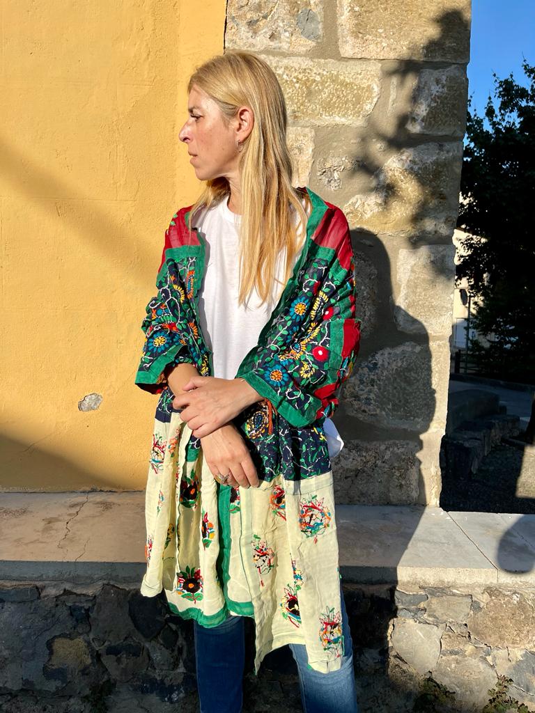 Shawl embroidered