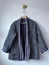 Cargar imagen en el visor de la galería, Quilted kimono reversible

