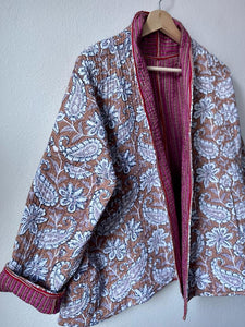 Quilted kimono reversible