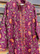 Carica l&#39;immagine nel visualizzatore di Gallery, Silk Embroidery jacket
