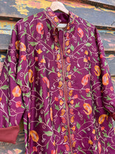 Cargar imagen en el visor de la galería, Silk Embroidery jacket

