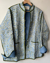 Load image into Gallery viewer, Quilted Reversible Jacket
