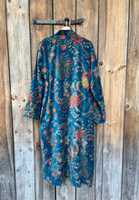 Load image into Gallery viewer, Velvet Jacket
