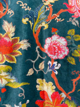 Carica l&#39;immagine nel visualizzatore di Gallery, Velvet Kimono Short
