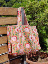 Load image into Gallery viewer, Block Print quilted bags
